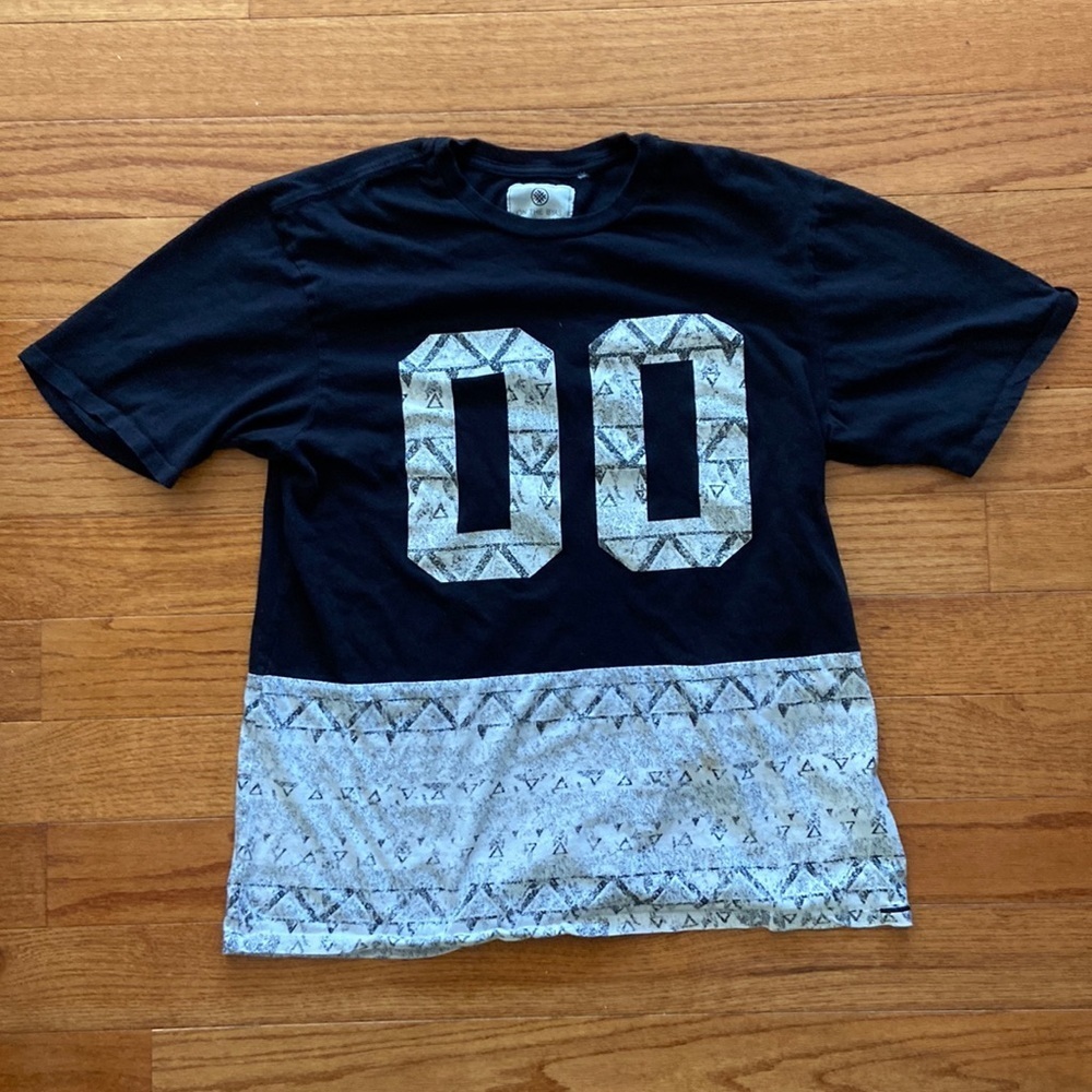 Black and gray Mens shirt size Large